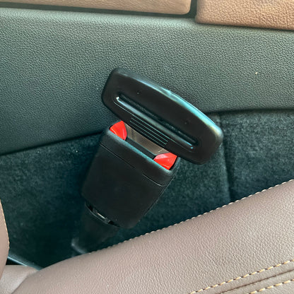 Seat Belt Clip, 2PCS Upgraded Seatbelt Clip, Car Supplies Seat Belt Clip Safety Belts Buckle，Universal for Most Vehicles(Ordinary Black)