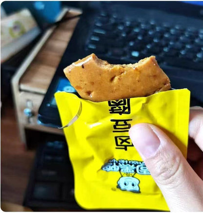Zhouheiya Braised Bean Pudding 135g per bag  Individual packaging One box contains 30 bags. Shelf life is 8 months. Production dates are for random shipments in February, March and April of 2025.